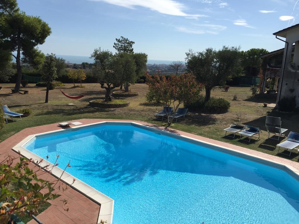 Villa Dolcevita San Costanzo Exterior foto