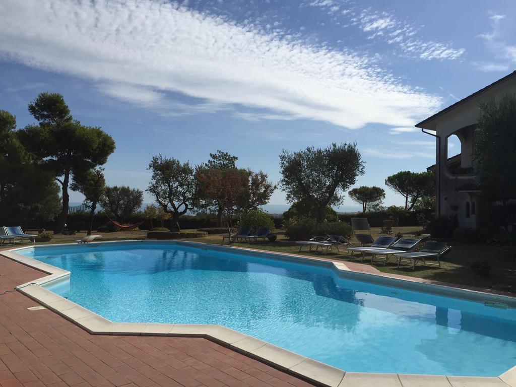 Villa Dolcevita San Costanzo Exterior foto