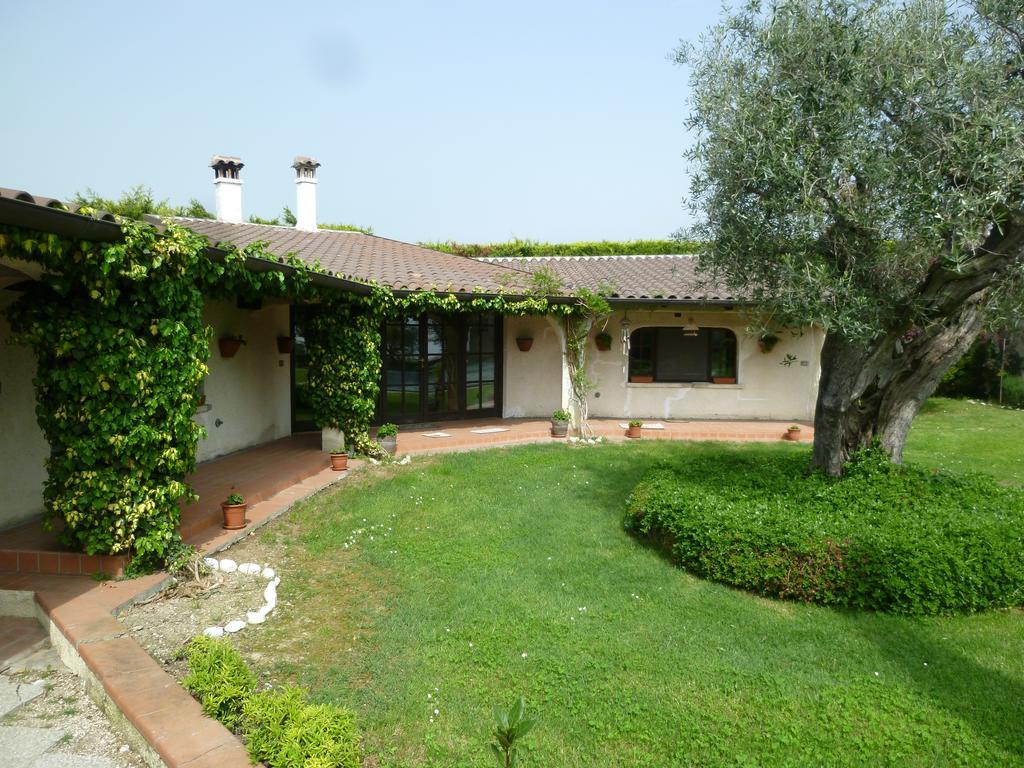 Villa Dolcevita San Costanzo Zimmer foto