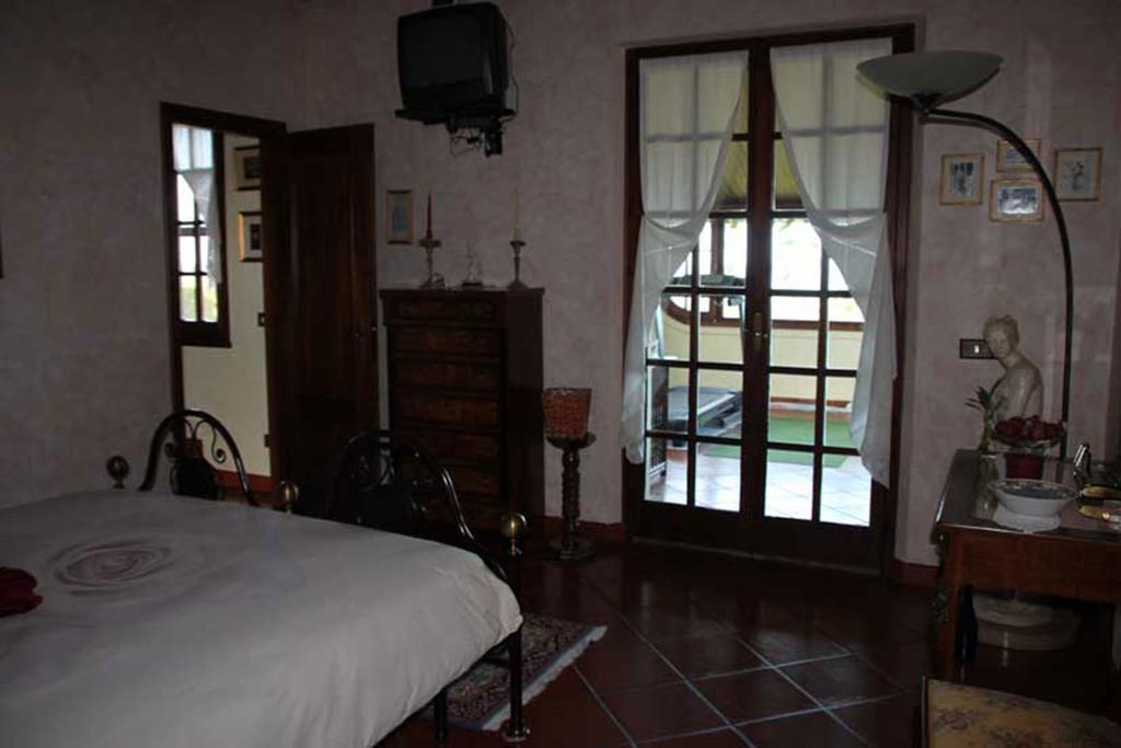Villa Dolcevita San Costanzo Zimmer foto